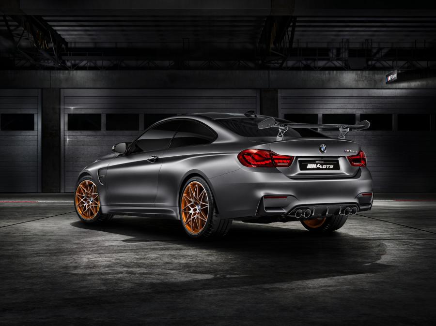  BMW M4 GTS Concept 2015 года  (фото 2 из 13)